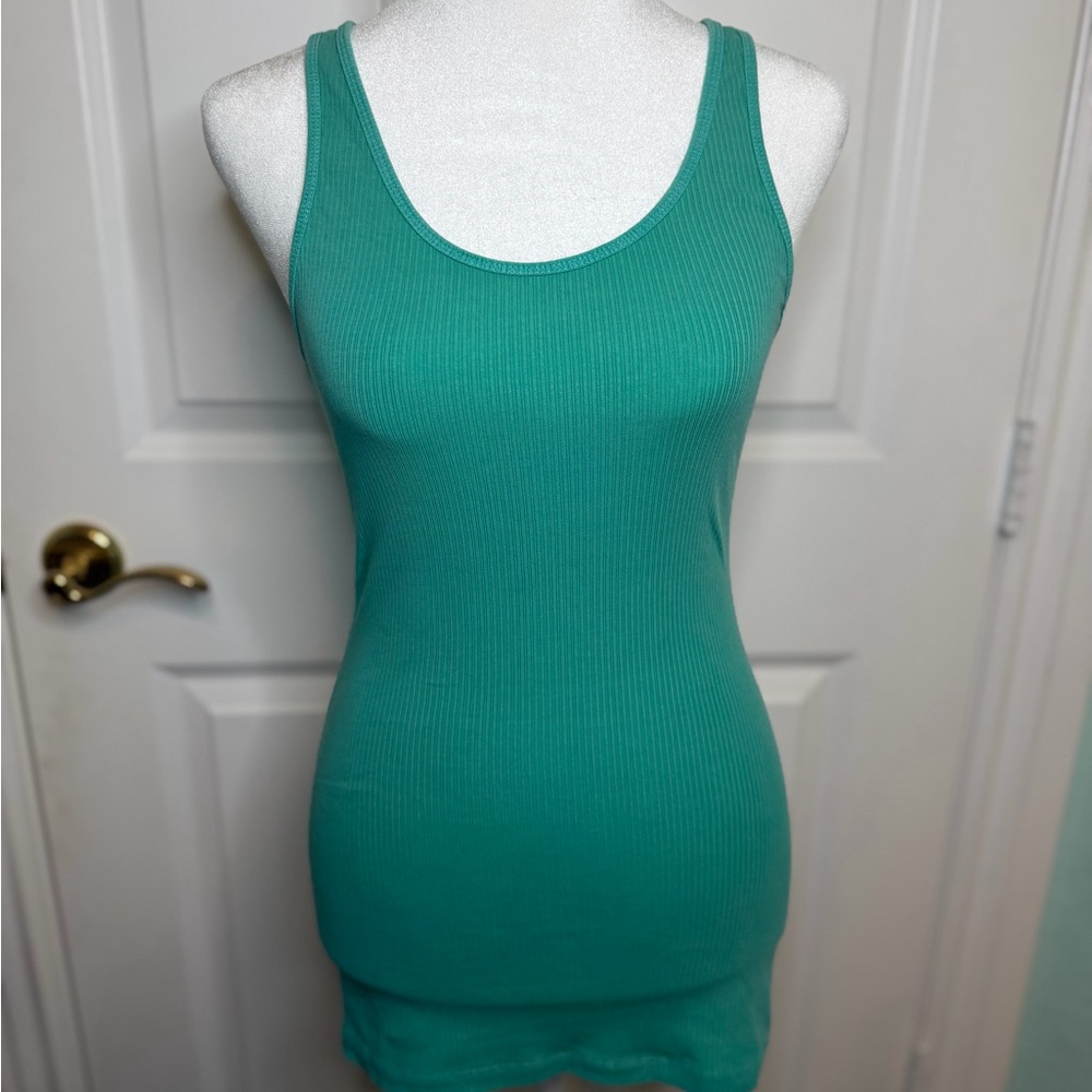 James Perse Size 2 Green Ribbed Stretch Top Made in USA